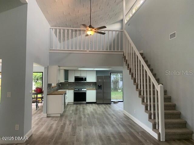 PELICAN BAY - Residential