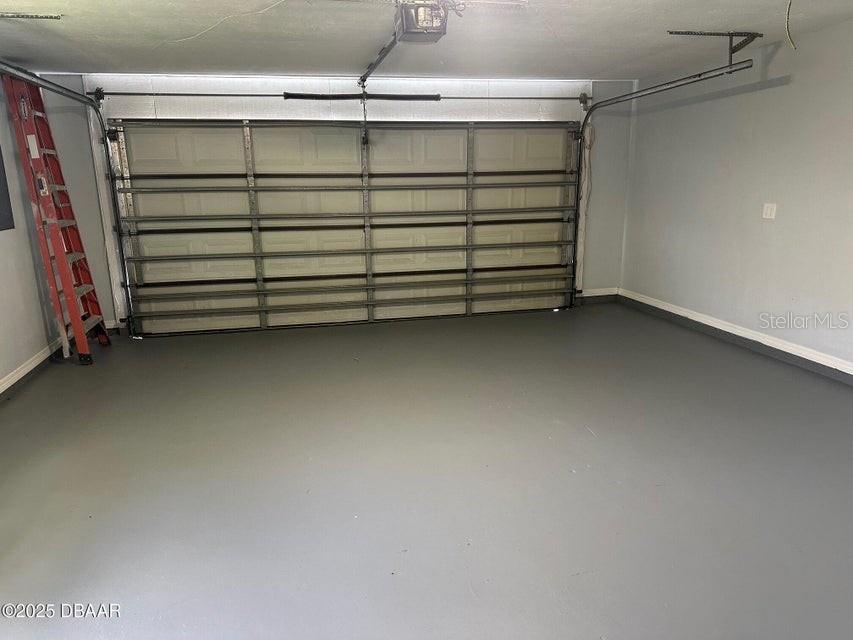 PELICAN BAY - Residential