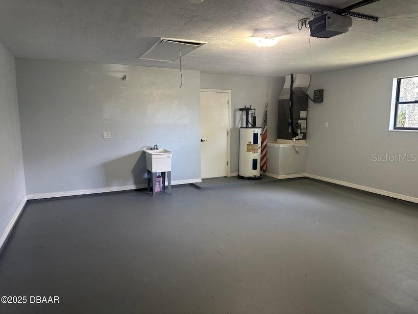 PELICAN BAY - Residential