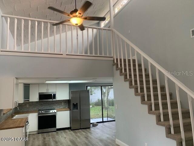 PELICAN BAY - Residential