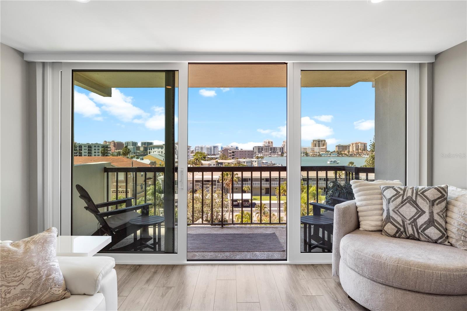STARBOARD TOWER - Residential
