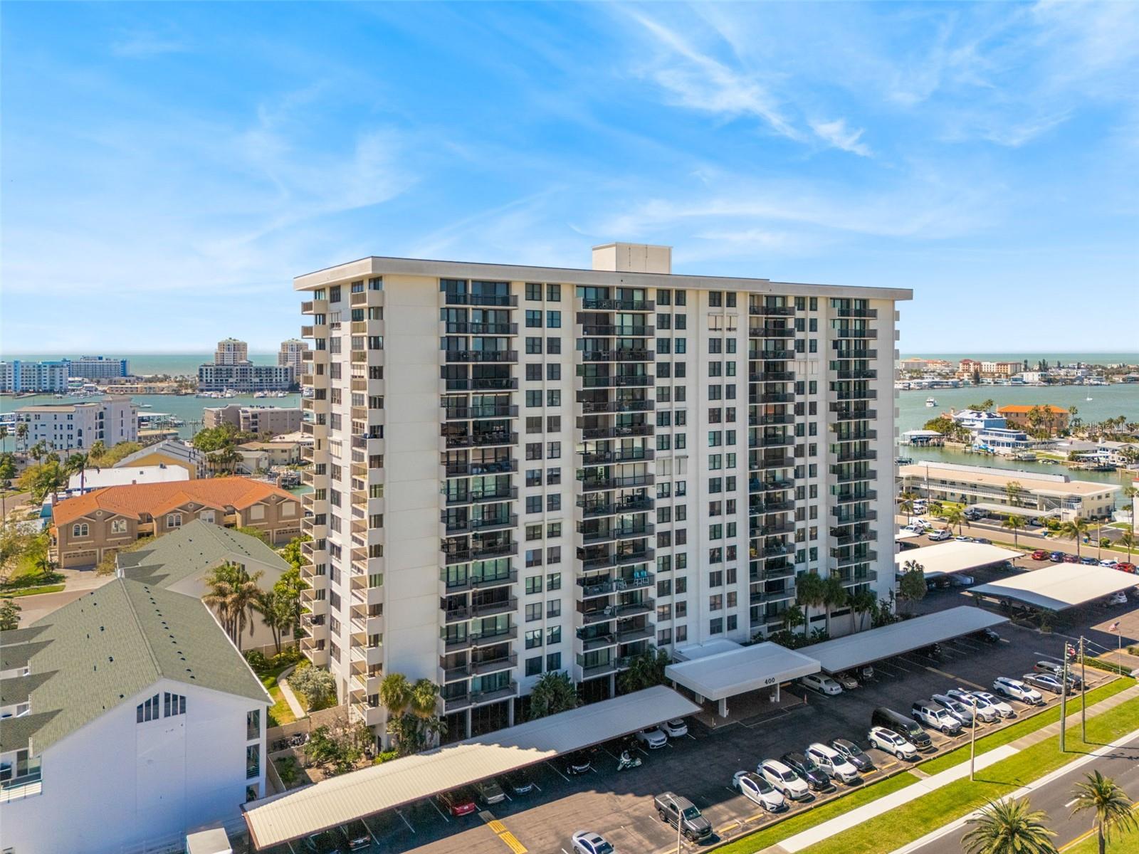 STARBOARD TOWER - Residential