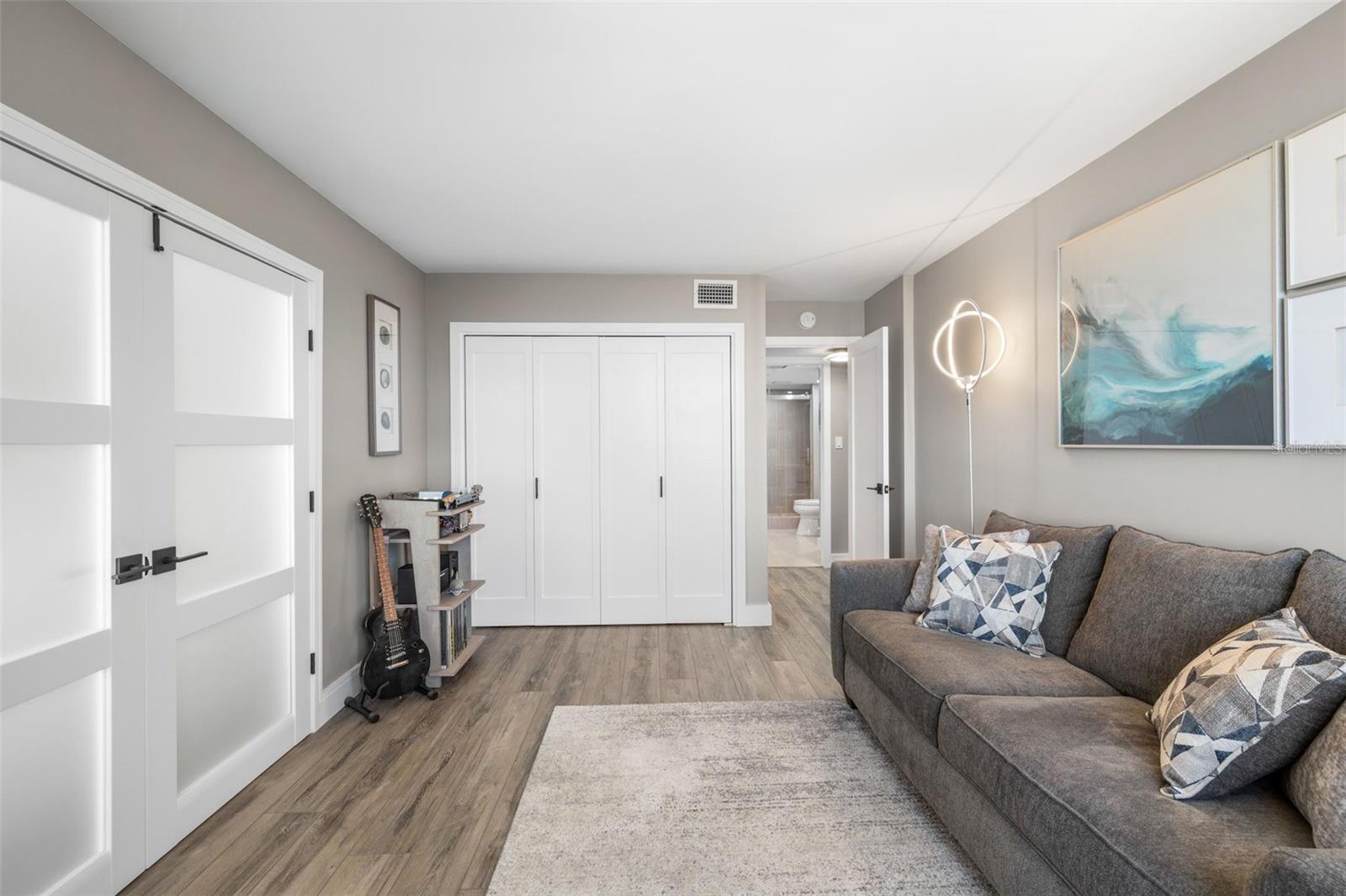 STARBOARD TOWER - Residential