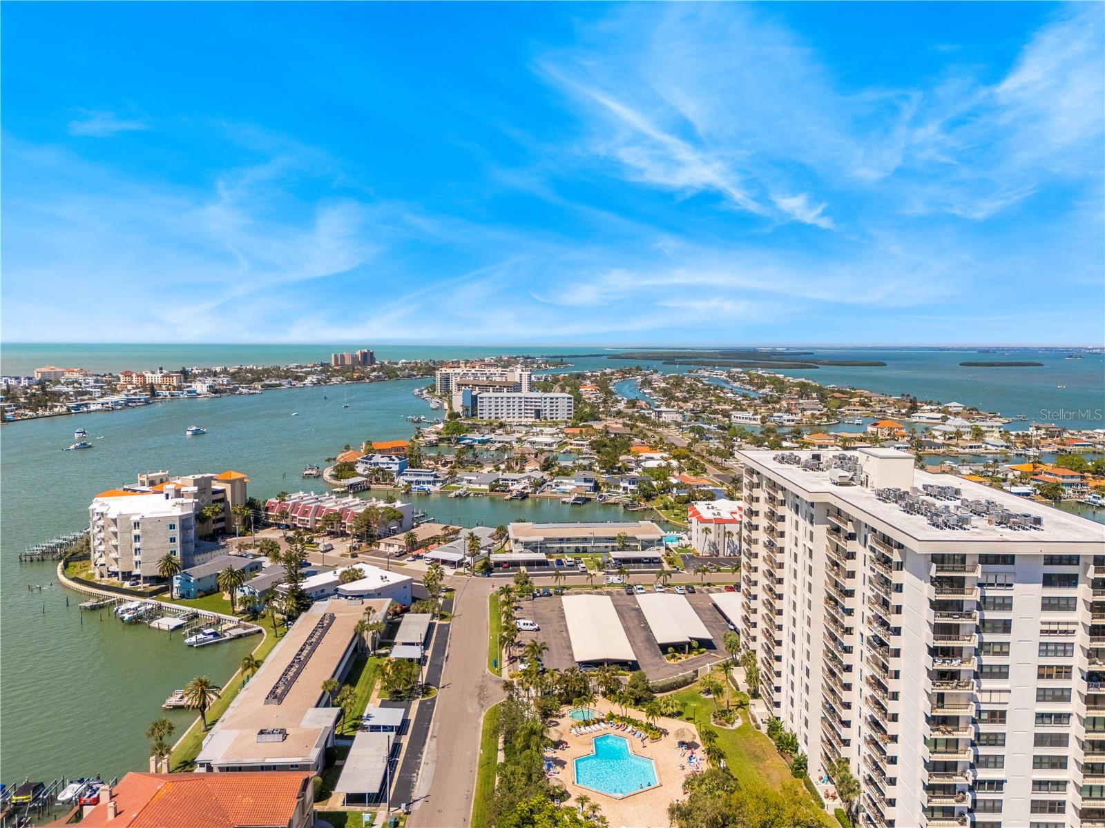 STARBOARD TOWER - Residential