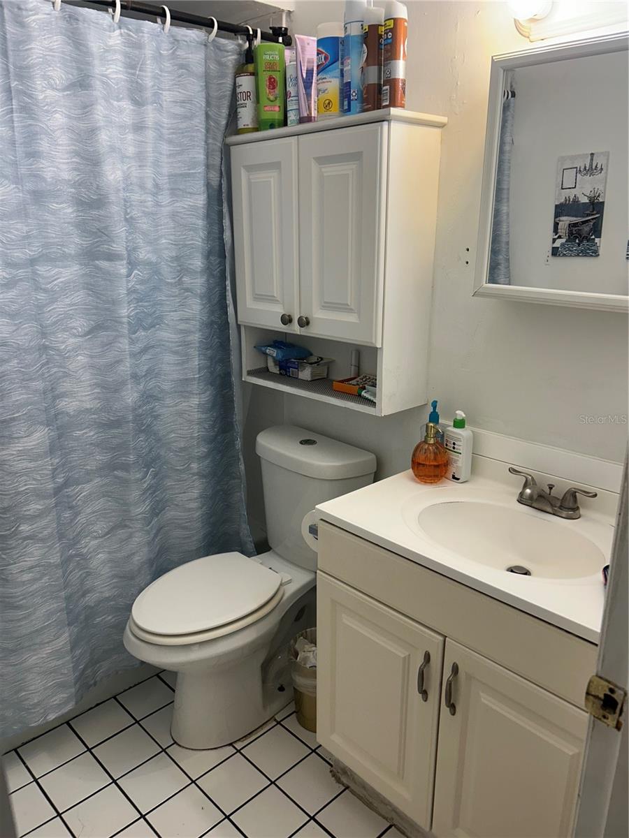 LAKE PALMS SEC 2 - Residential Income