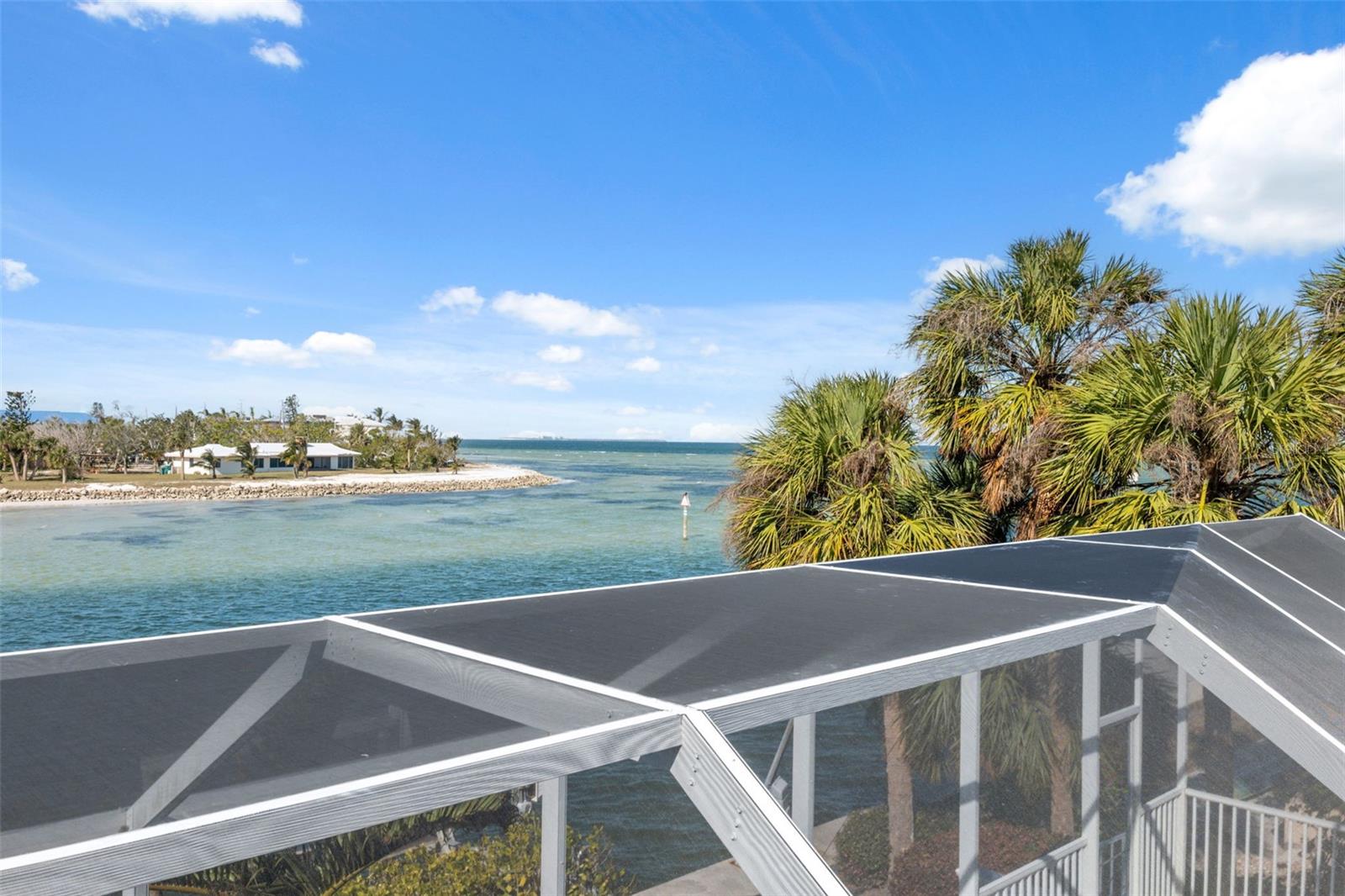 NORTH POINT HARBOUR UNIT THREE - Residential
