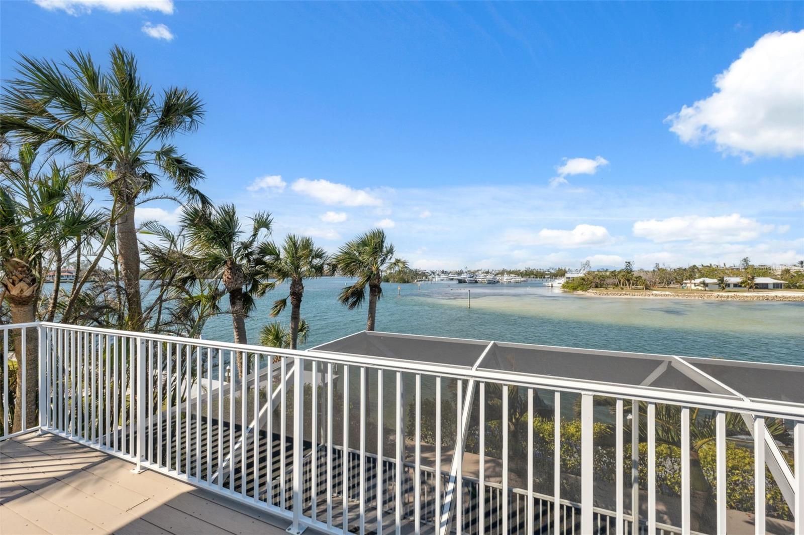NORTH POINT HARBOUR UNIT THREE - Residential