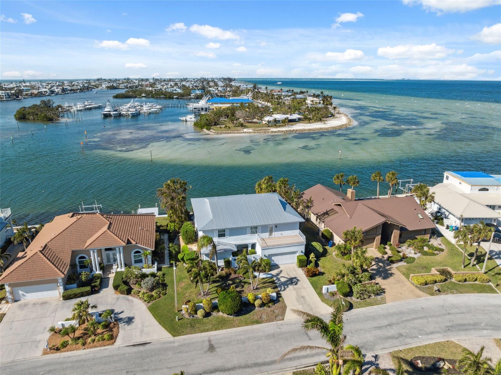 NORTH POINT HARBOUR UNIT THREE - Residential