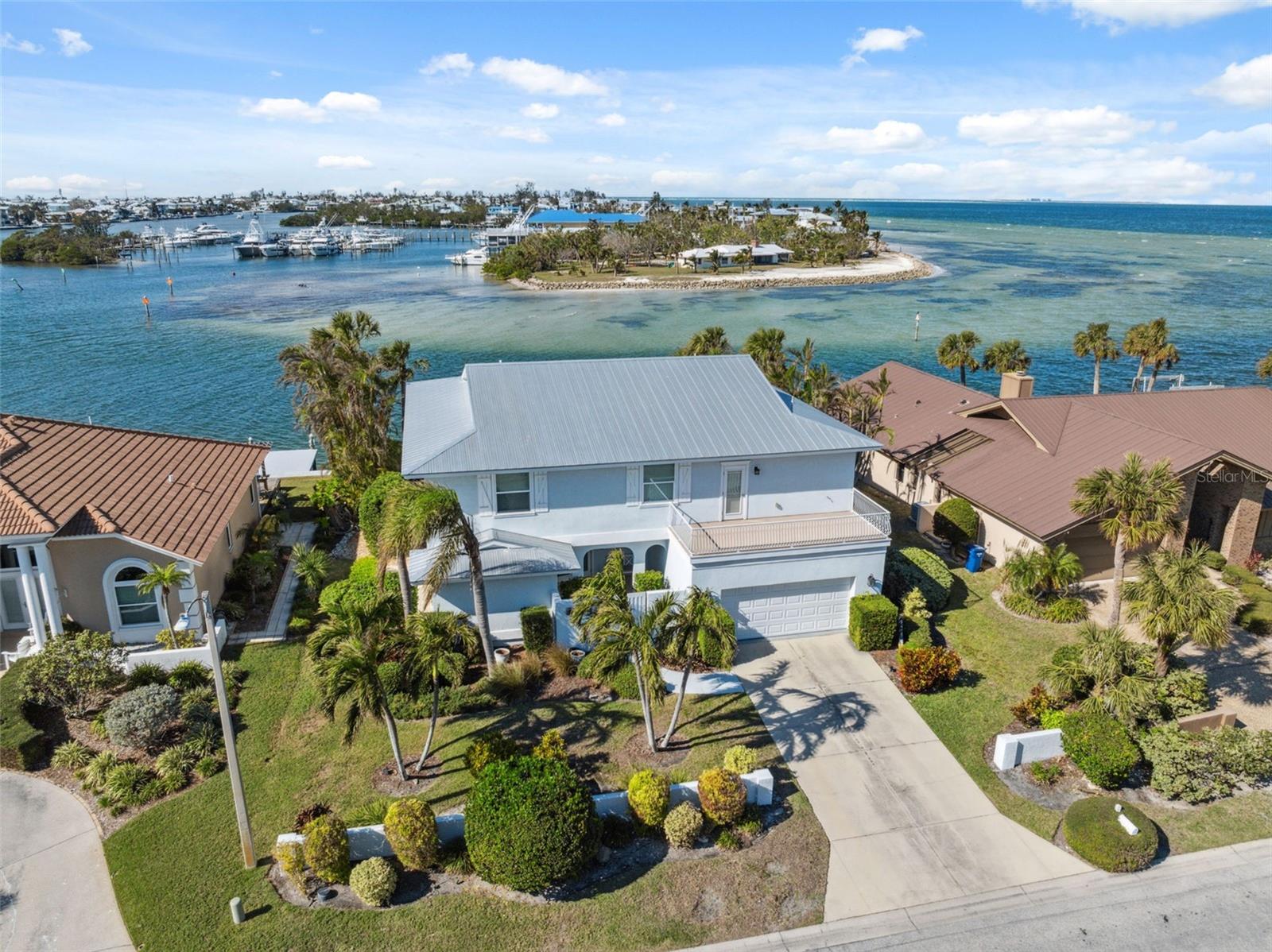 NORTH POINT HARBOUR UNIT THREE - Residential