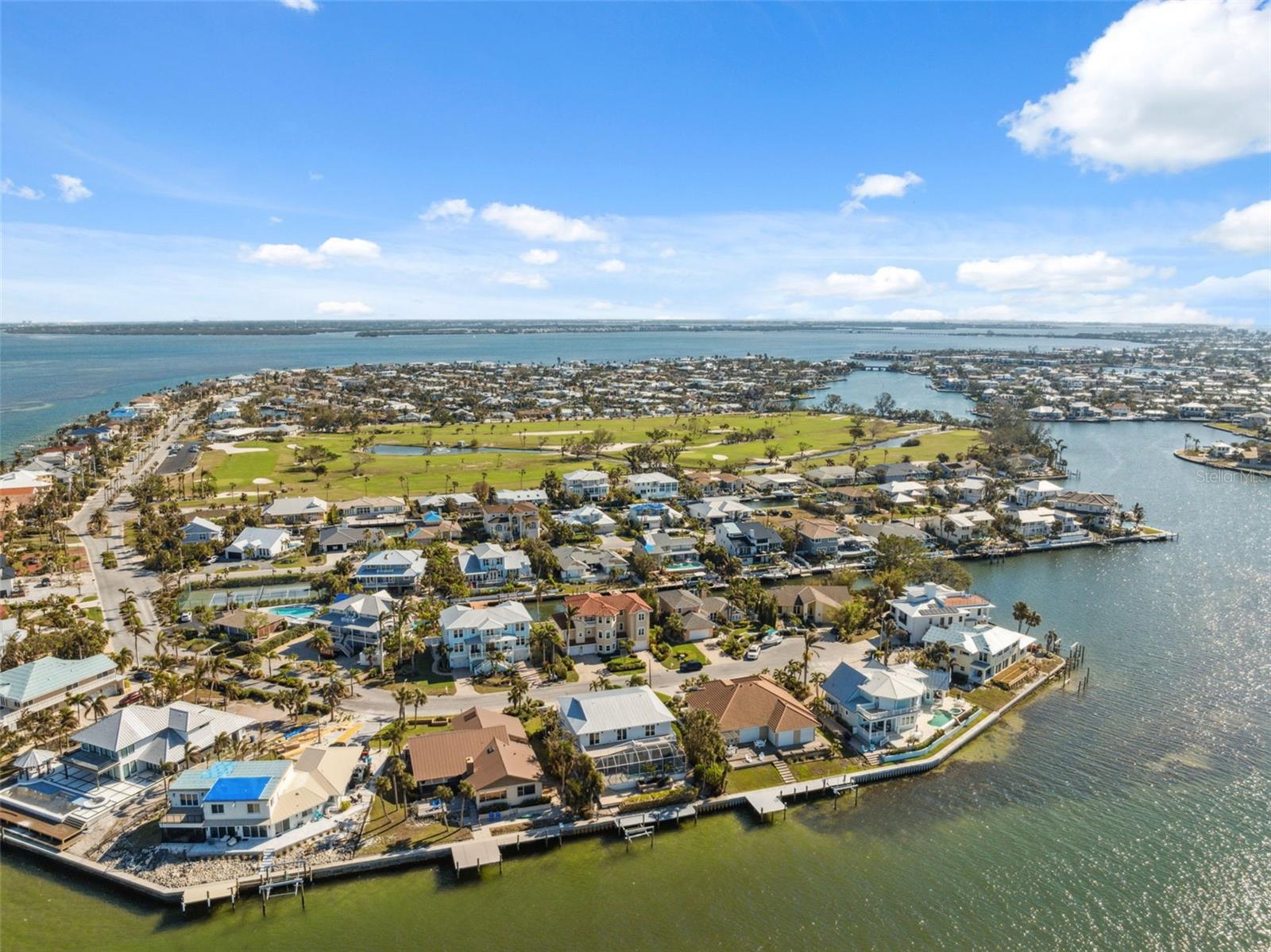 NORTH POINT HARBOUR UNIT THREE - Residential