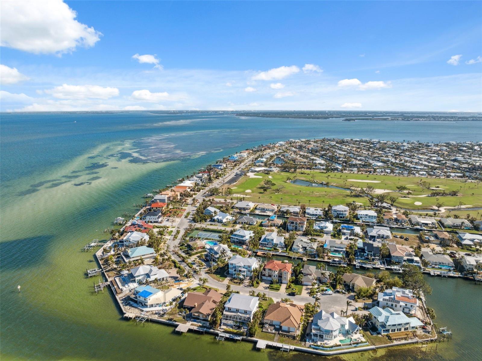 NORTH POINT HARBOUR UNIT THREE - Residential