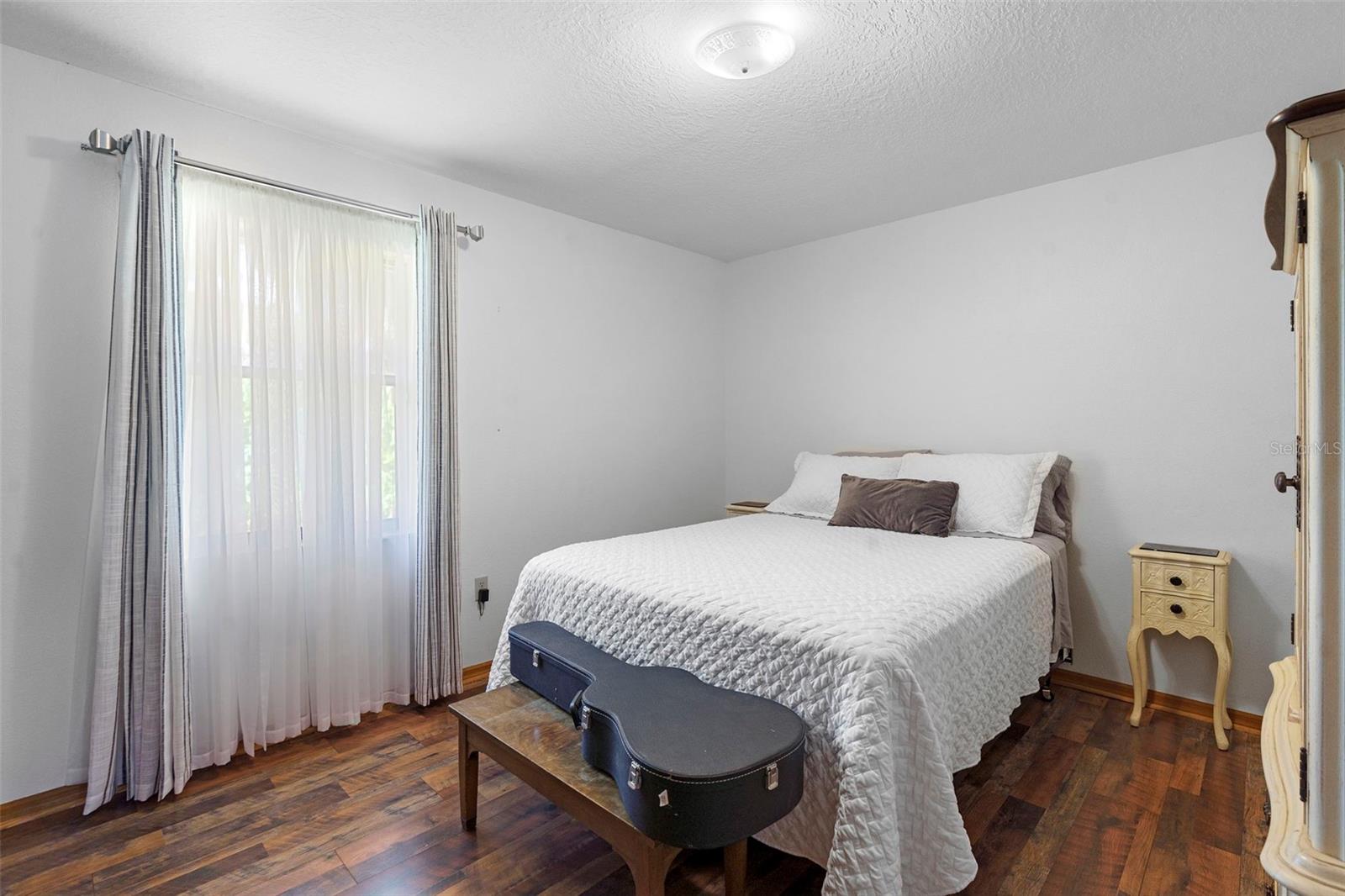 RAYGATE - Residential
