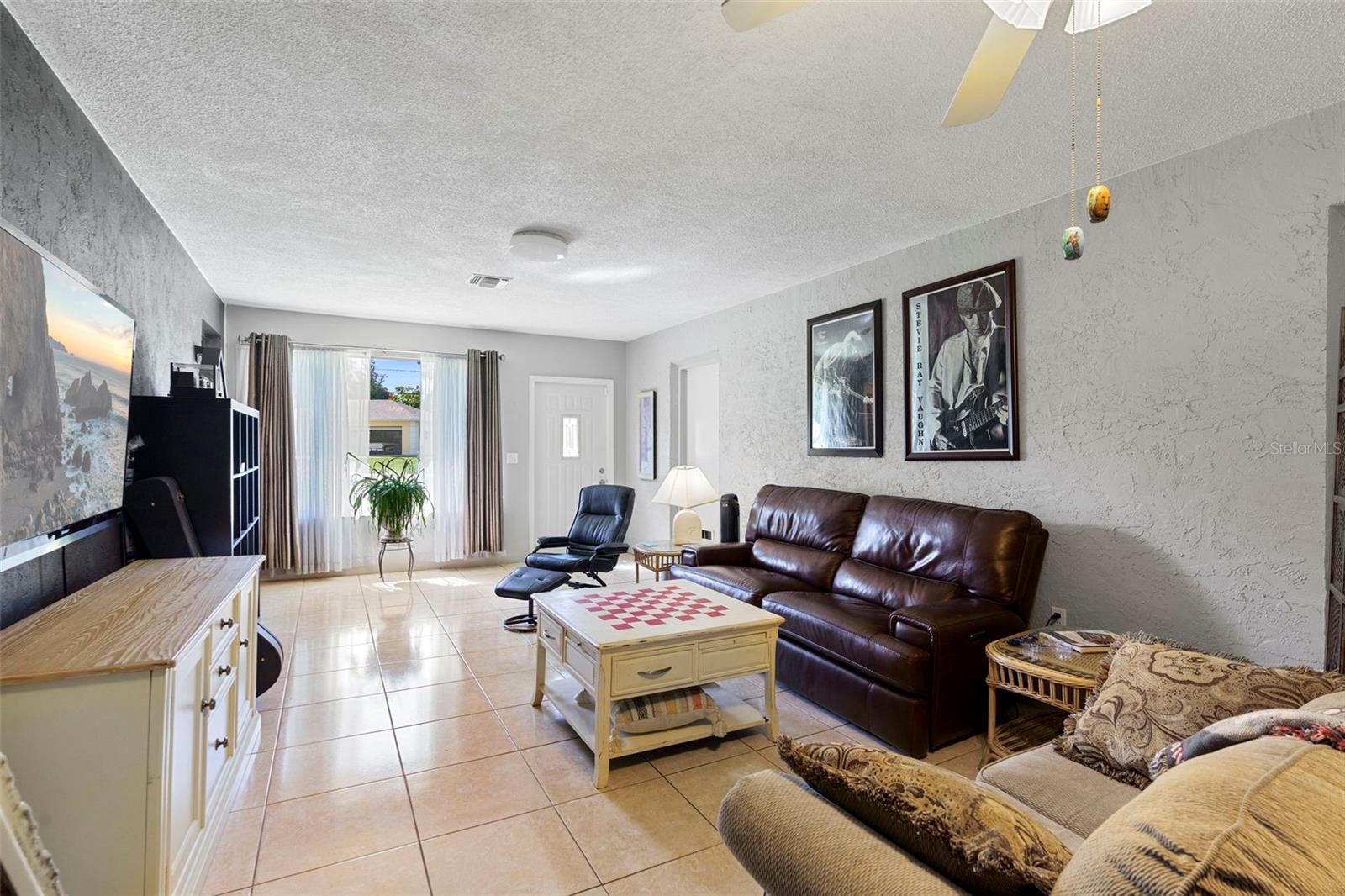RAYGATE - Residential