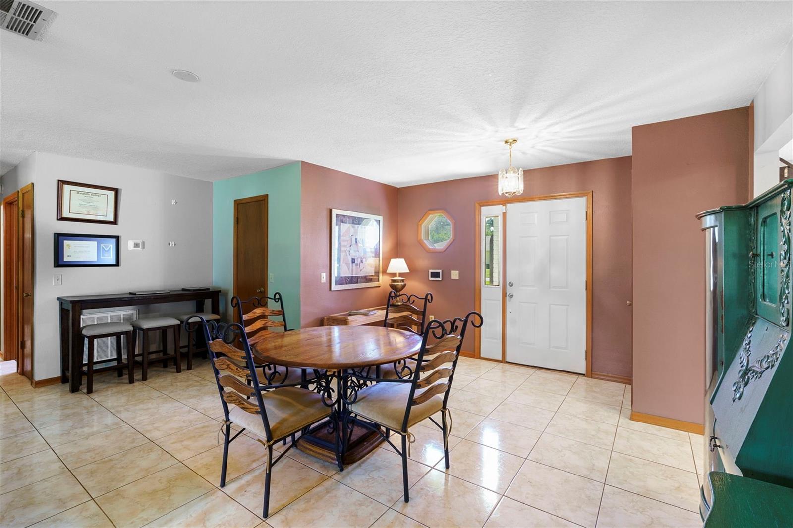 RAYGATE - Residential