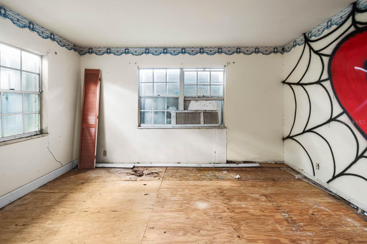 RUSKIN COLONY FARMS - Residential