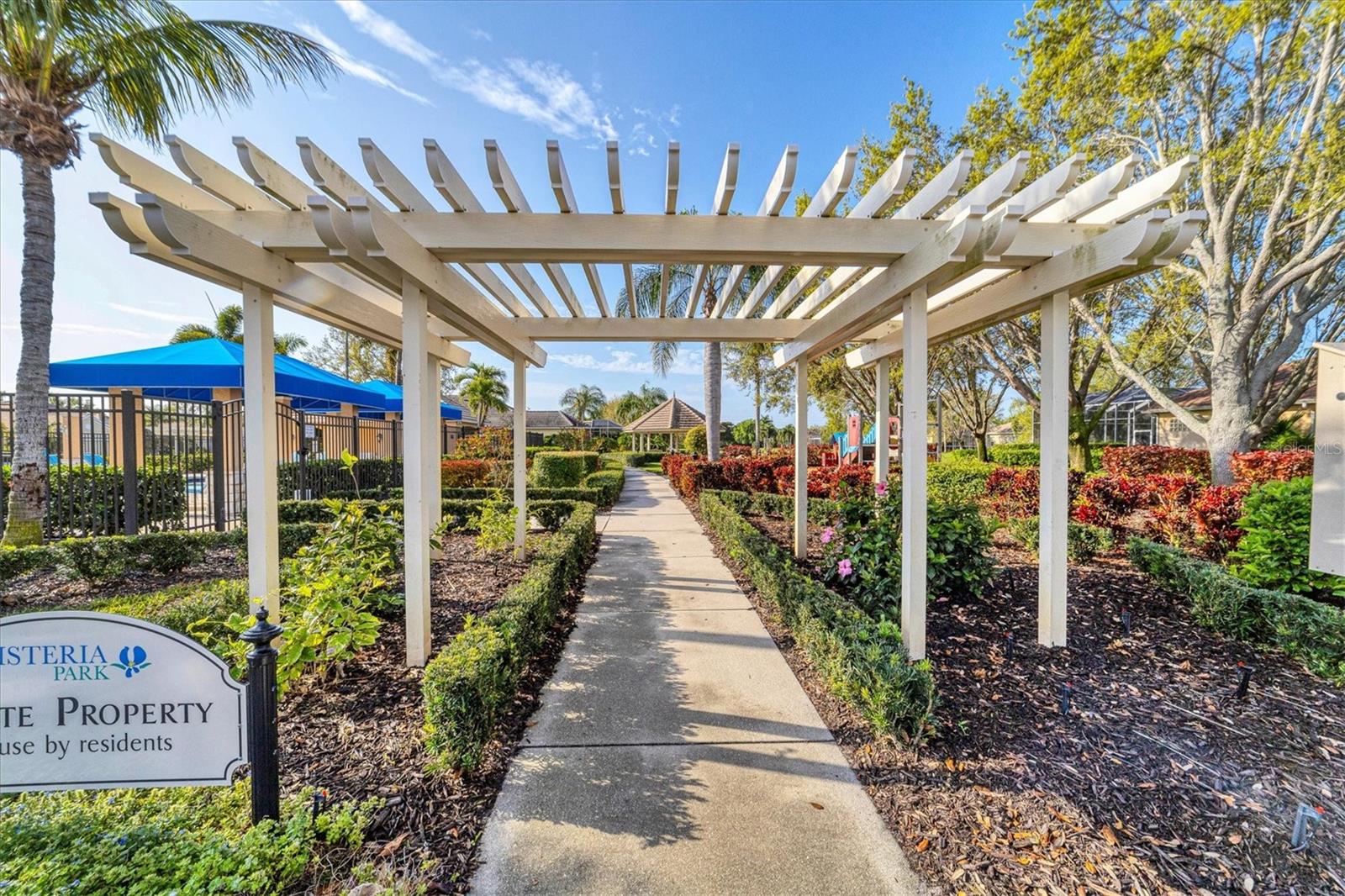 WISTERIA PARK - Residential