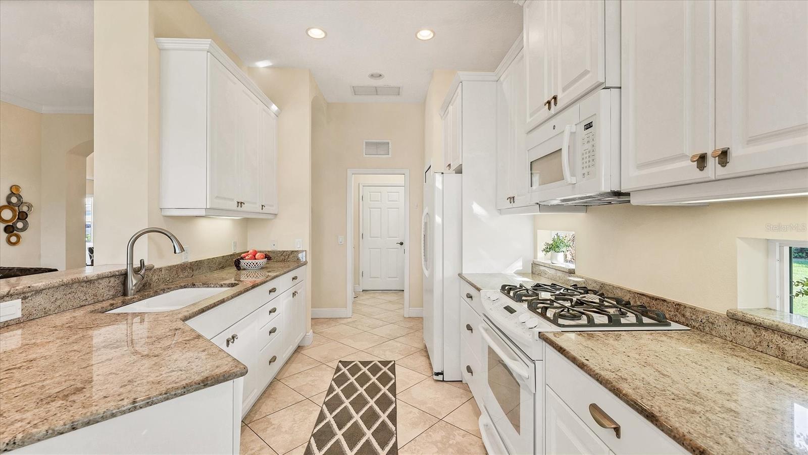 WISTERIA PARK - Residential