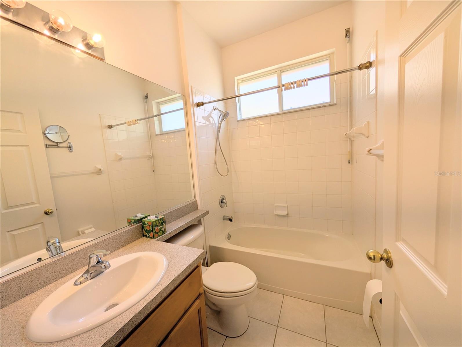 COVINGTON PLACE, - Residential Lease