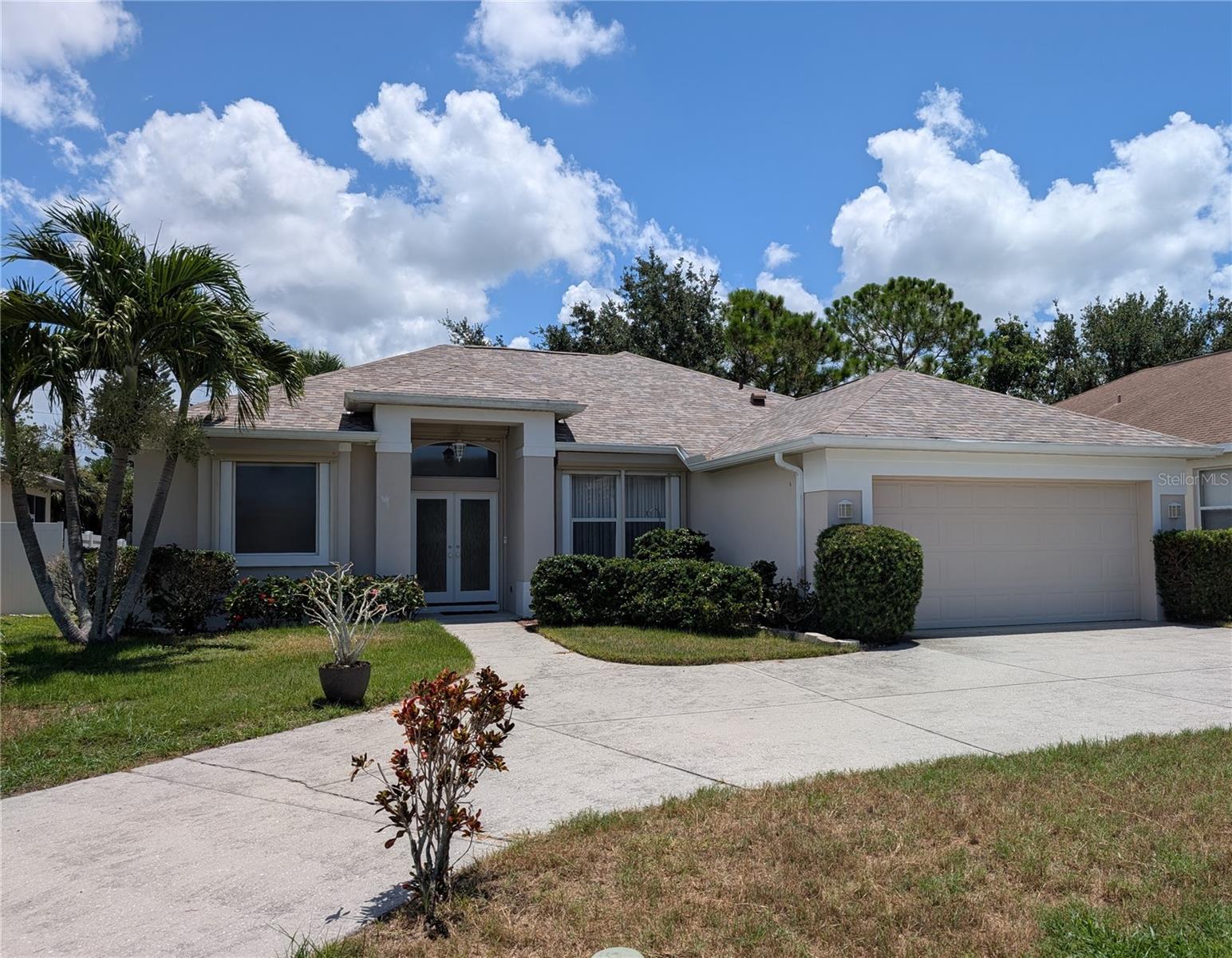 ELECTRIC HURRICANE SHUTTERS! NO CARPET! SMALL PET WELCOME.
Located on a quiet cul-de-sac, this 3-bedroom, 2-bath home features a 2-car garage and an interior laundry room with washer and dryer included. Enjoy brand-new window blinds, an open floor plan, and no carpeting throughout. Prime location with easy access to the highway and world-famous Siesta Key. Move-in ready! NO ELECTRIC CARS PLEASE.