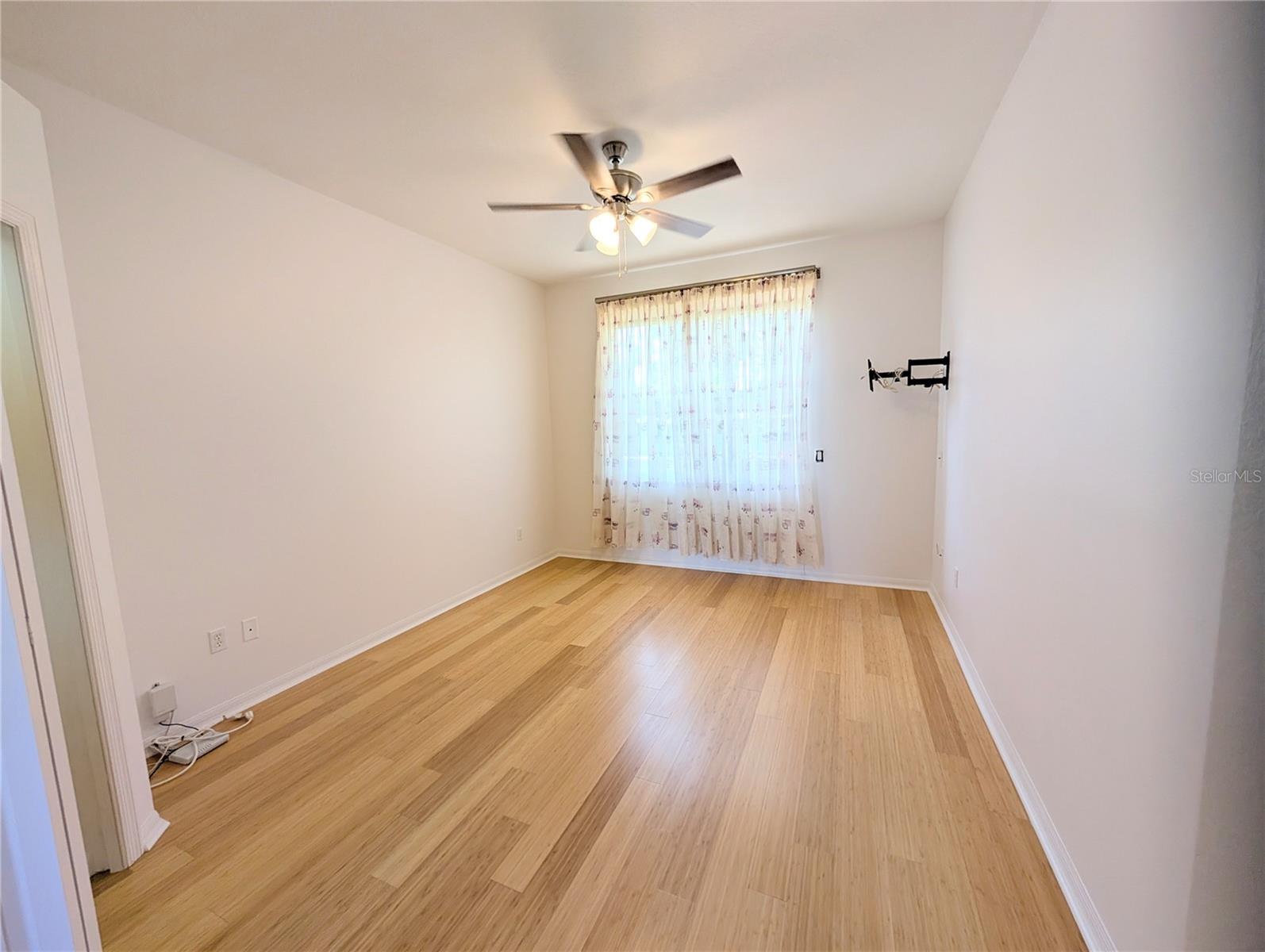 COVINGTON PLACE, - Residential Lease