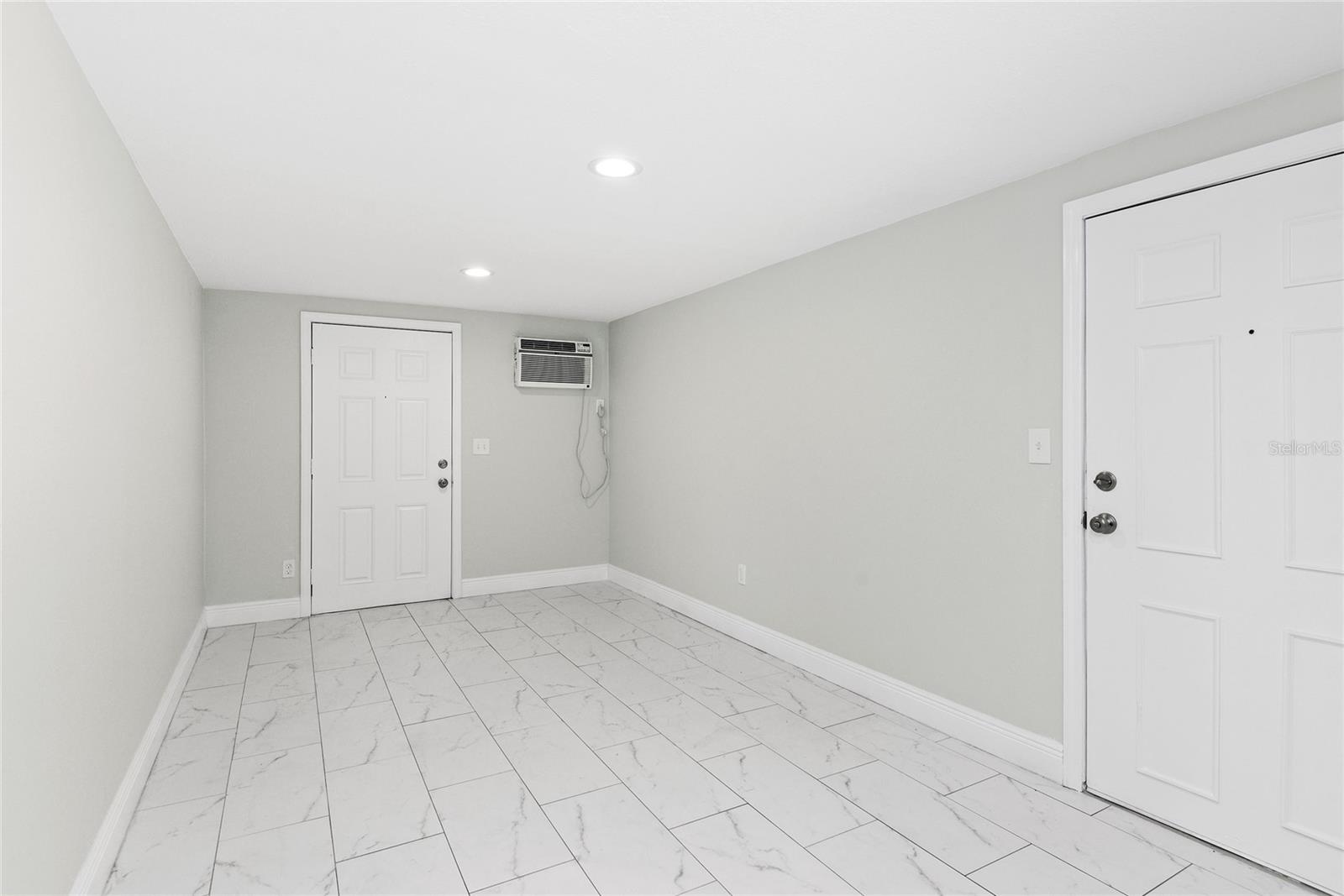 EASTBROOK SUB - Residential Lease