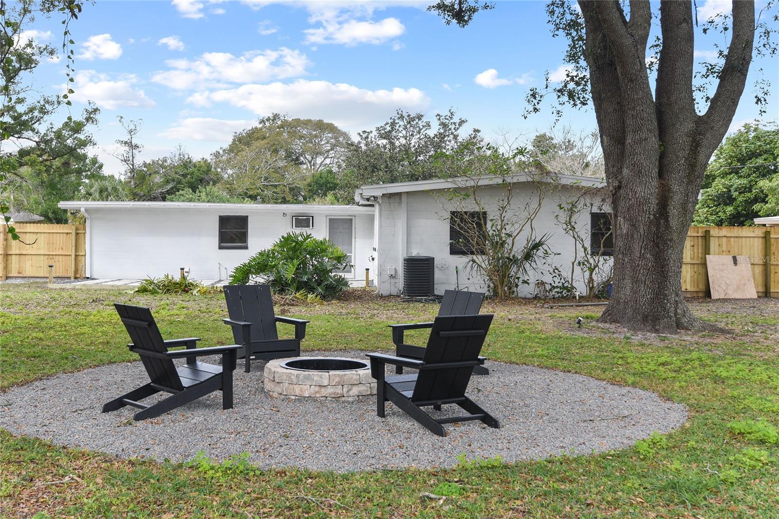 EASTBROOK SUB - Residential Lease