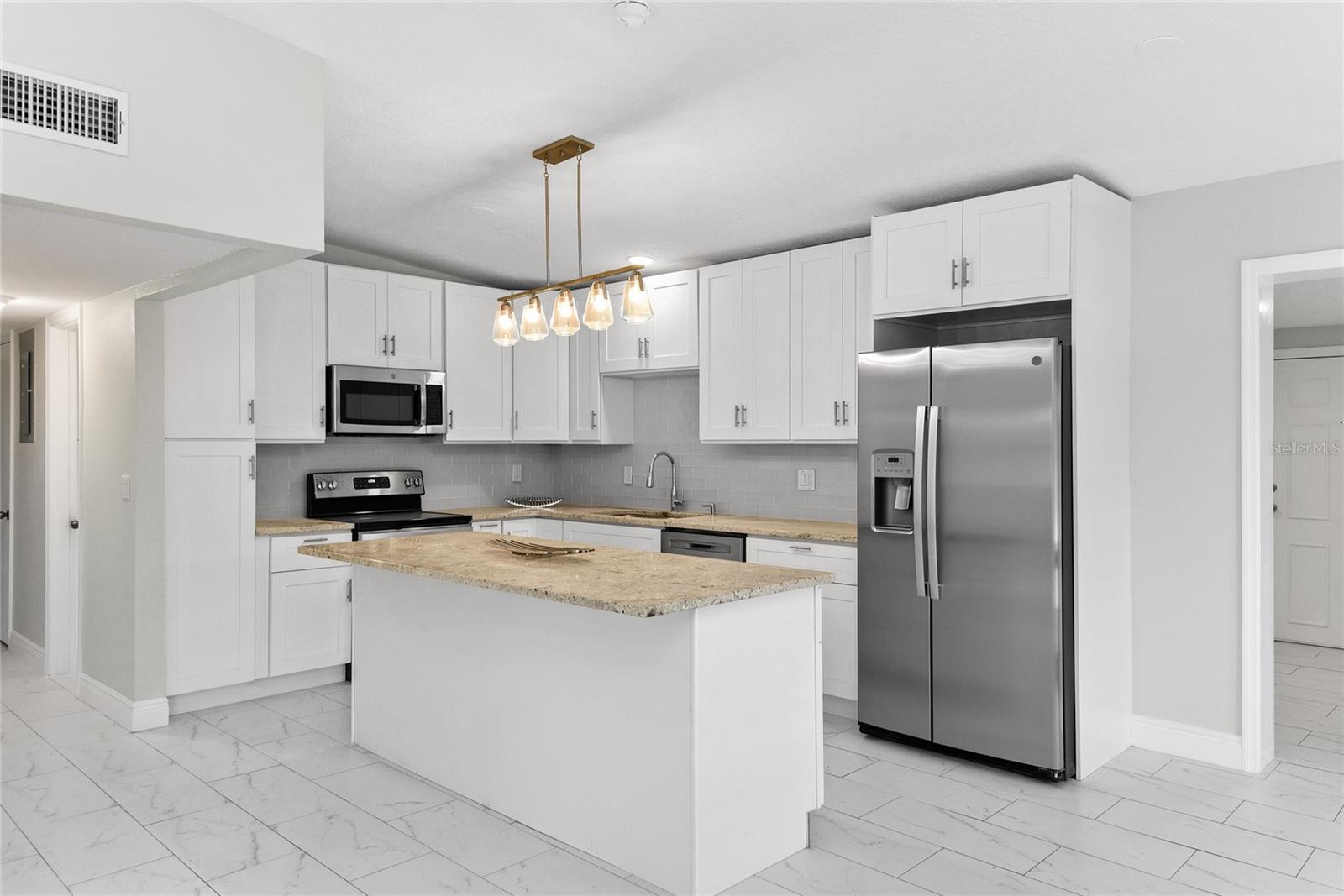 EASTBROOK SUB - Residential Lease