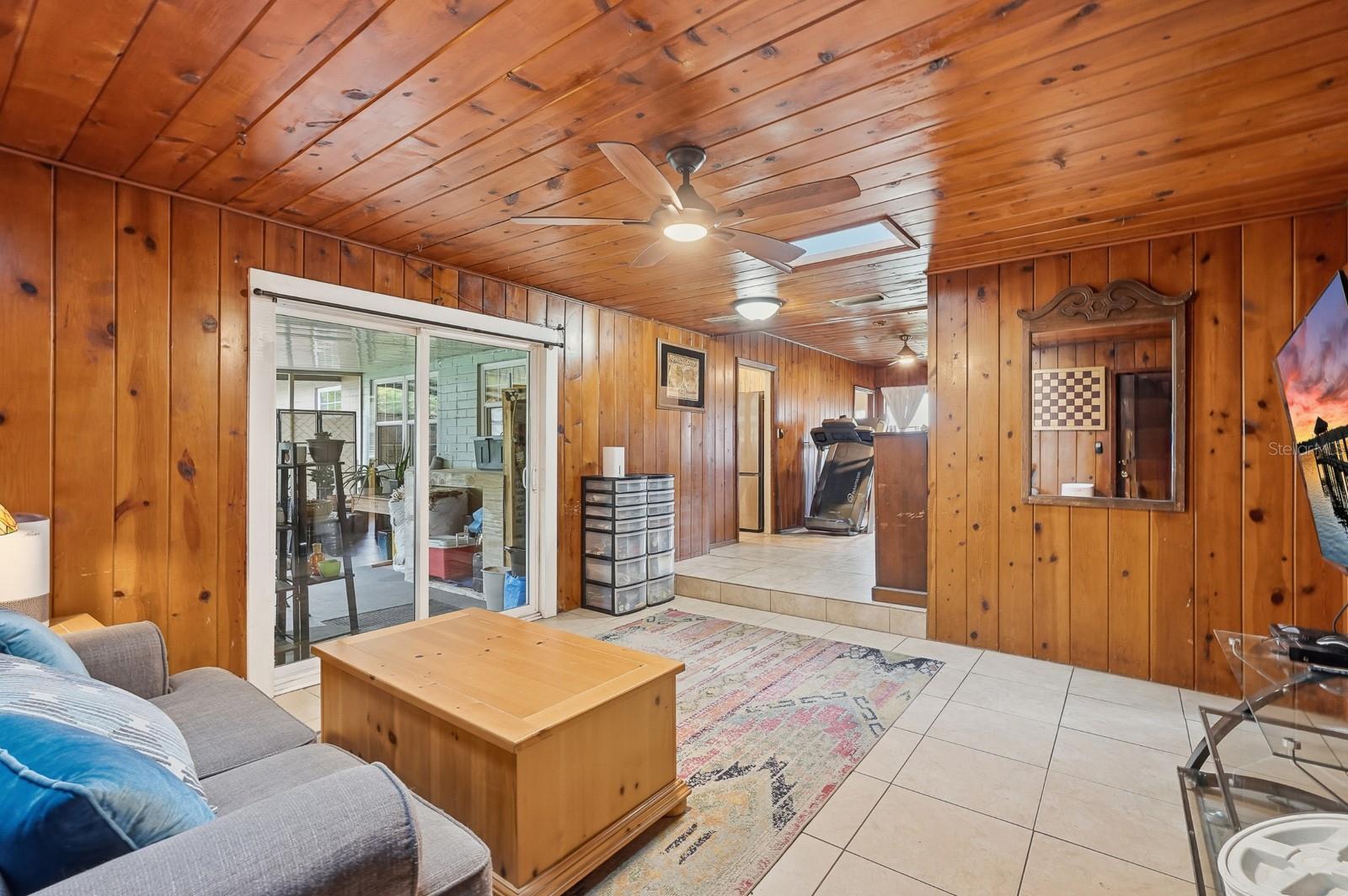 WOODMONT HEIGHTS - Residential