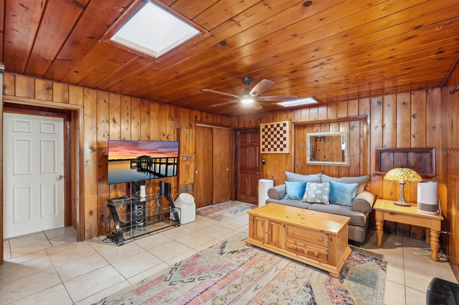 WOODMONT HEIGHTS - Residential