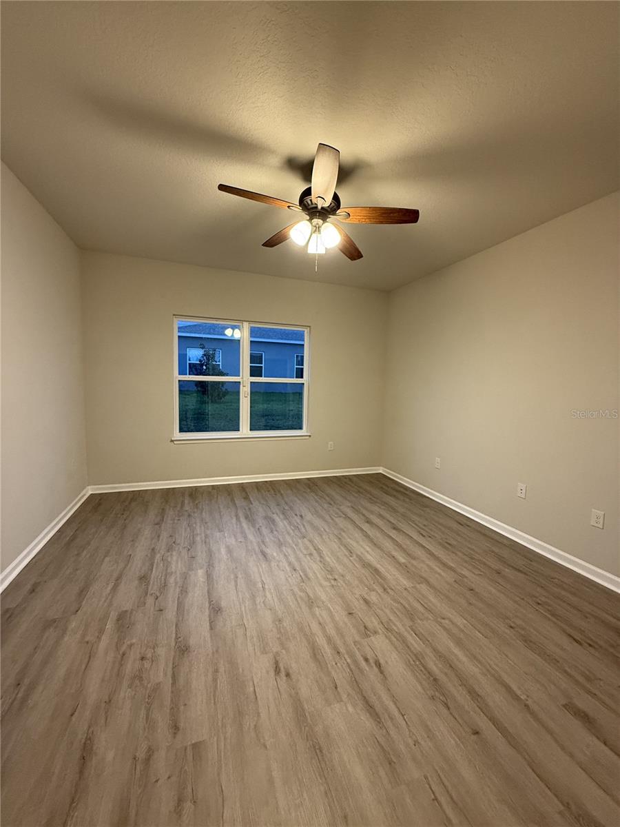 DORA LANDINGS - Residential Lease