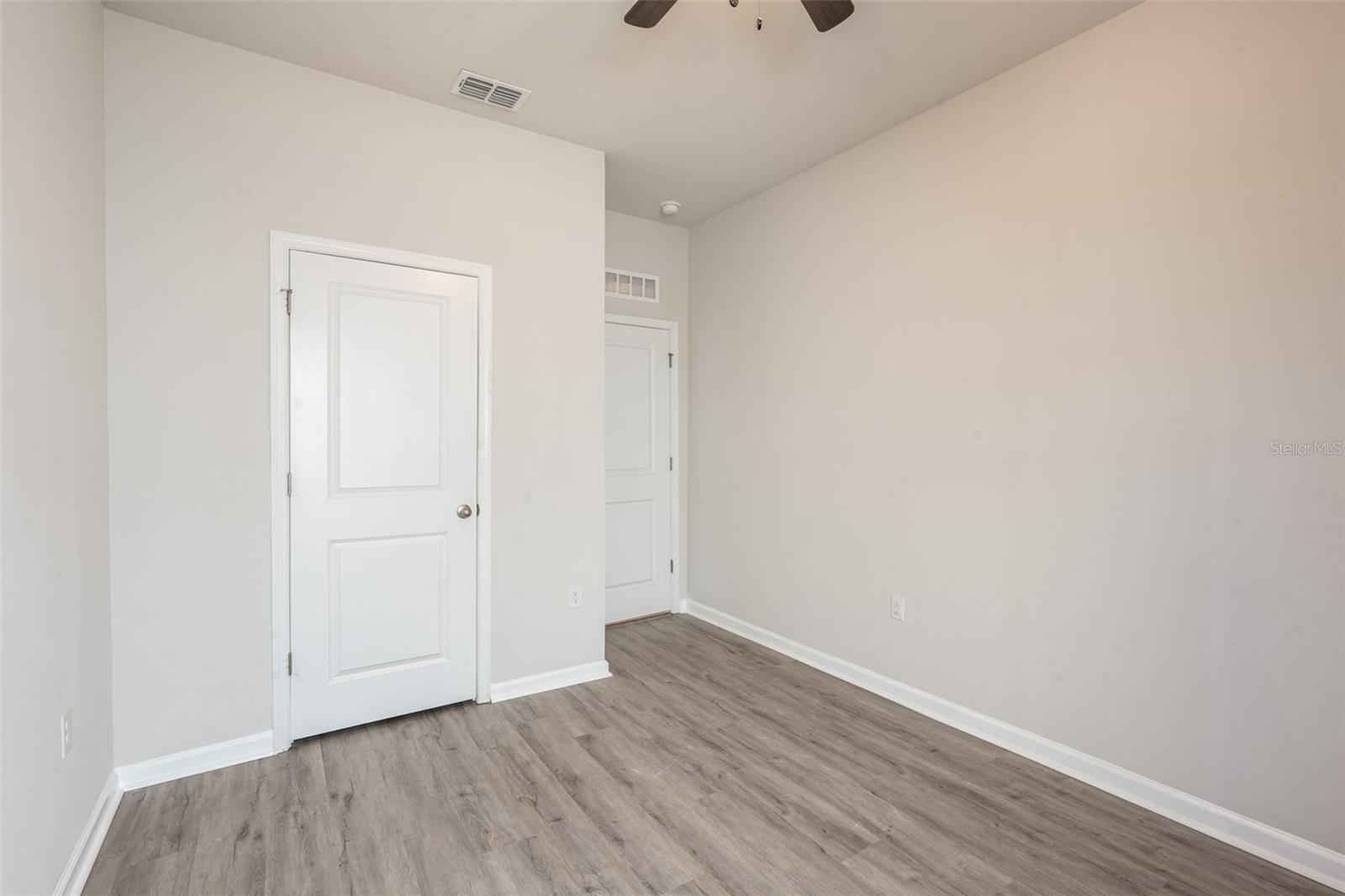 DORA LANDINGS - Residential Lease