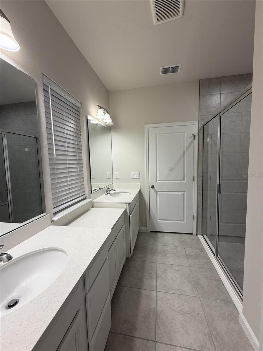 DORA LANDINGS - Residential Lease