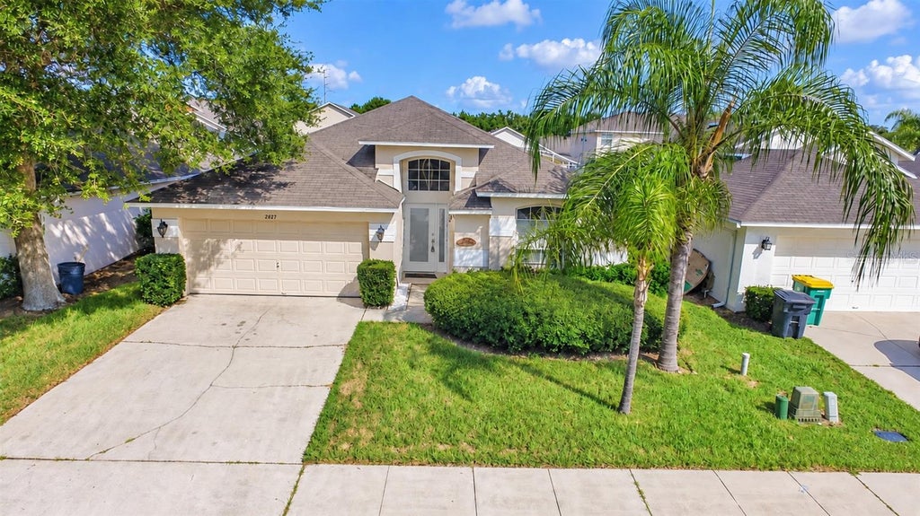 Photo of 2927 Blooming Alamanda Loop, Kissimmee, FL 34747 (MLS # S5157966)