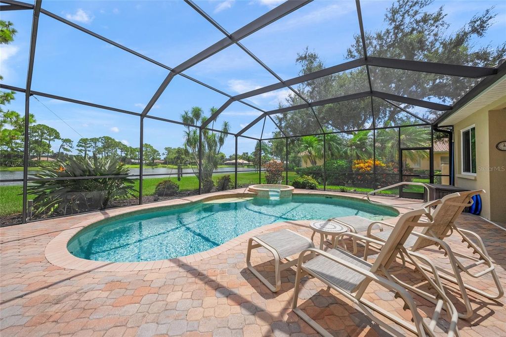 Photo of 8305 Flagstaff Way, Sarasota, FL 34241 (MLS # A4660211)