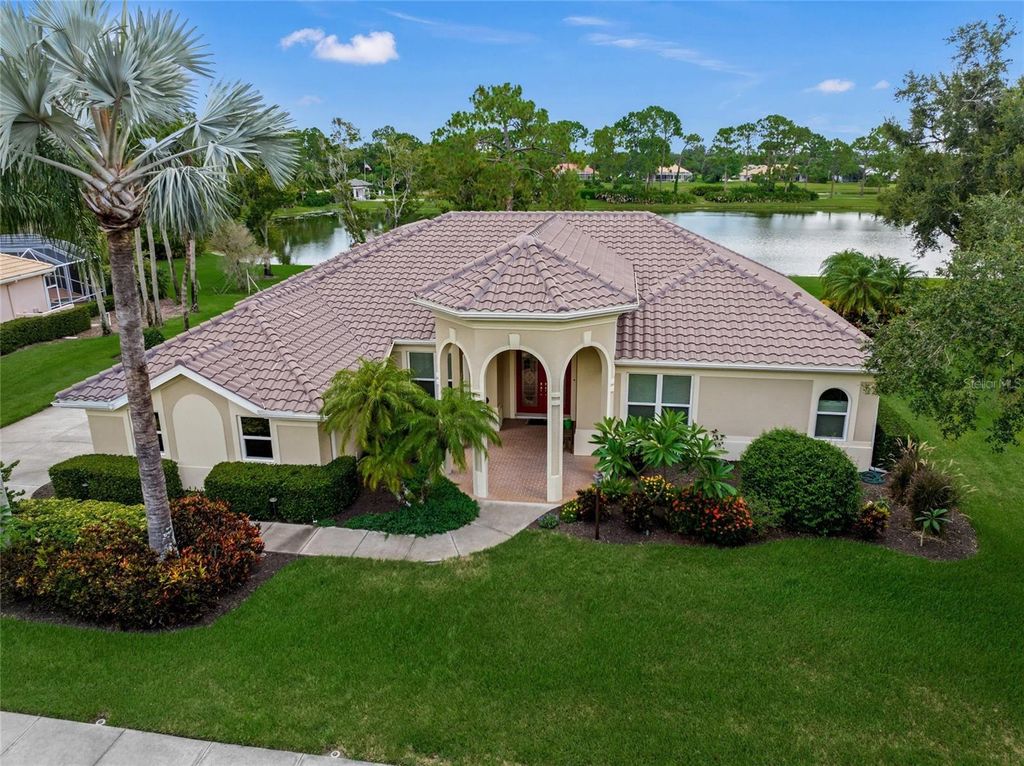 Photo of 8305 Flagstaff Way, Sarasota, FL 34241 (MLS # A4660211)