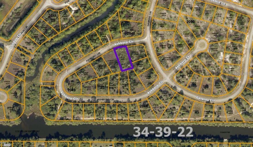Looking for a buildable lot in the lovey Southern Florida State and not too far from the famous Sarasota beaches? With No current HOA,CDD or Flood Zone? You might have found it here with us. Let make it yours today.