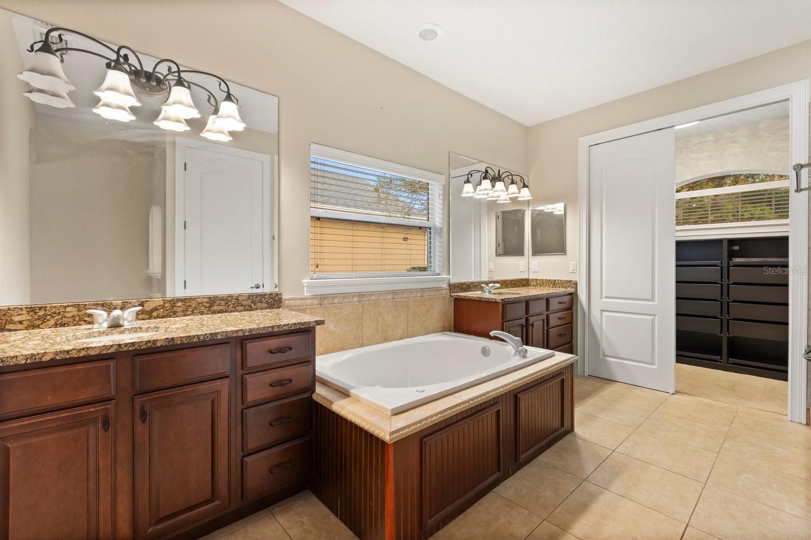 RESERVE AT DEBARY UNIT 02 - Residential