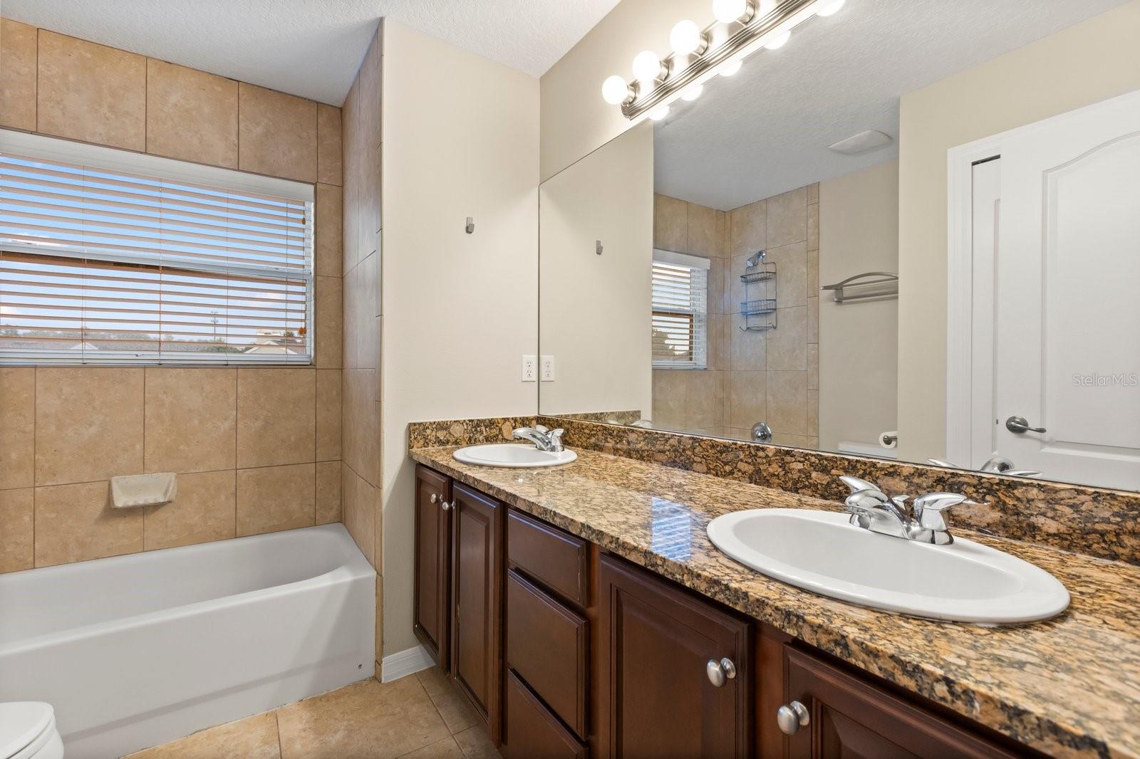 RESERVE AT DEBARY UNIT 02 - Residential