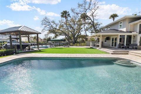 Photo of 5018 S The Riviera Street, Tampa, FL 33609 (MLS # TB8452301)