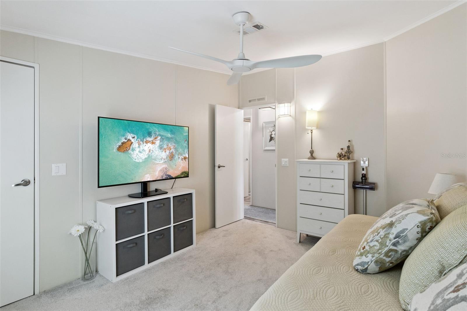 WALK IN WATER VILLAGE - Residential