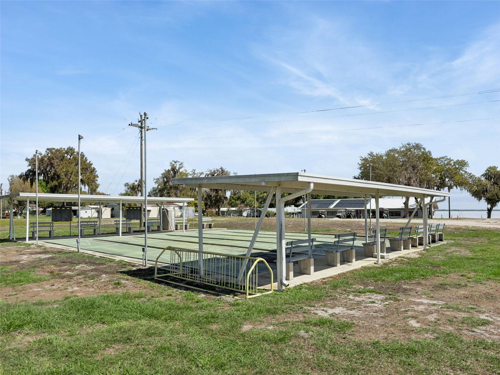 WALK IN WATER VILLAGE - Residential