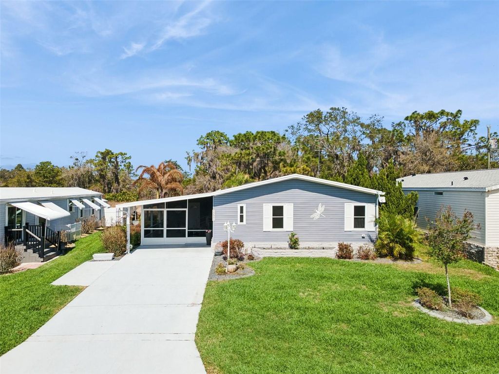 Photo of 8568 Breeze Hill Drive, Lake Wales, FL 33898 (MLS # L4960470)