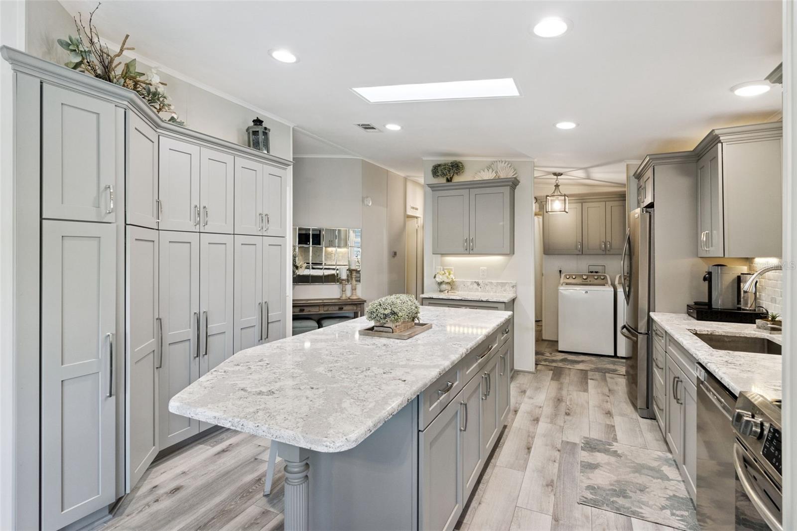 WALK IN WATER VILLAGE - Residential