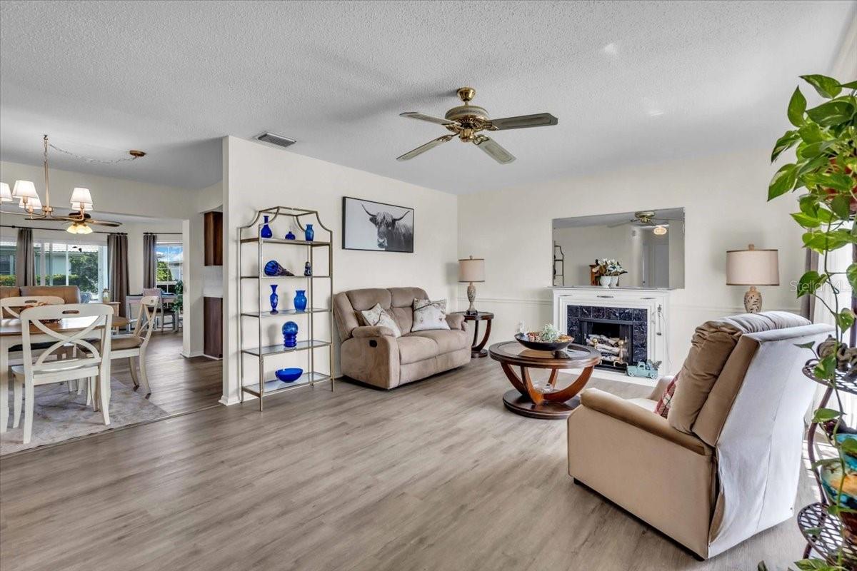 RIVER ISLES - Residential