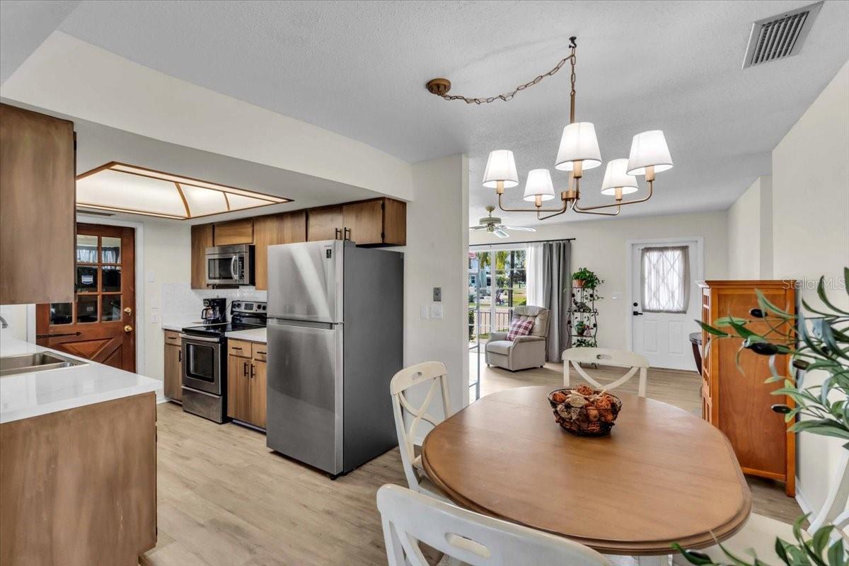 RIVER ISLES - Residential