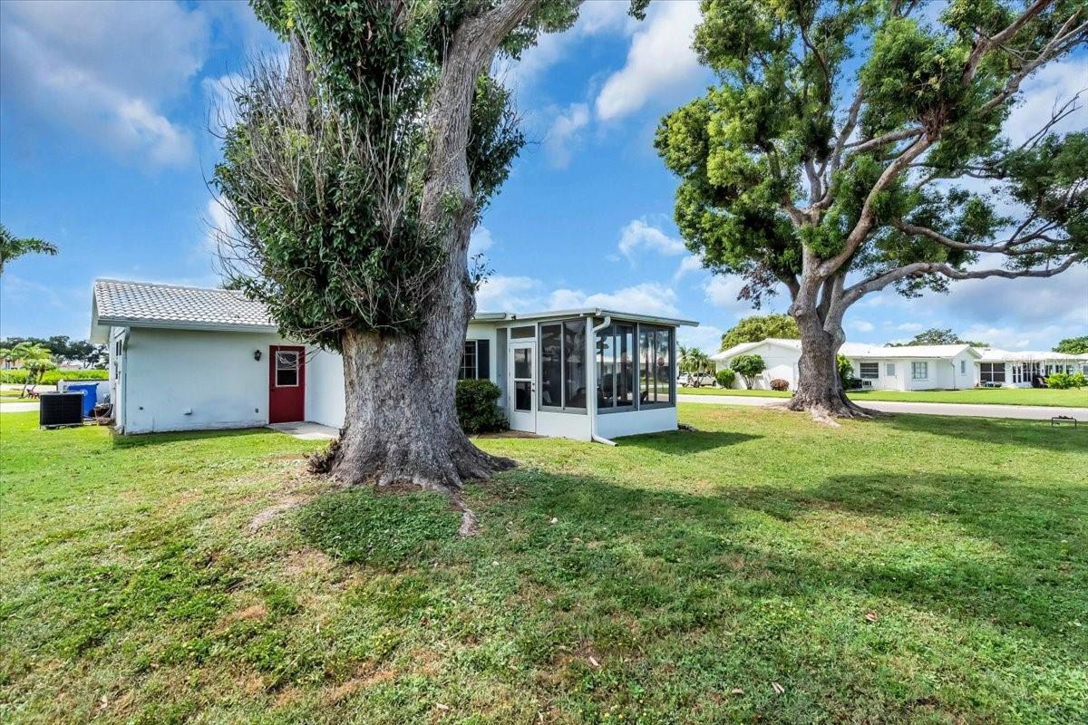 RIVER ISLES - Residential