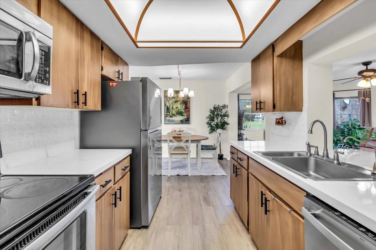 RIVER ISLES - Residential