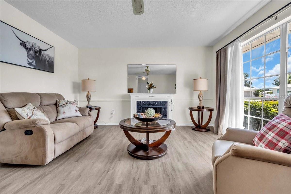 RIVER ISLES - Residential