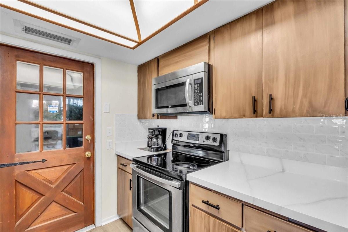 RIVER ISLES - Residential