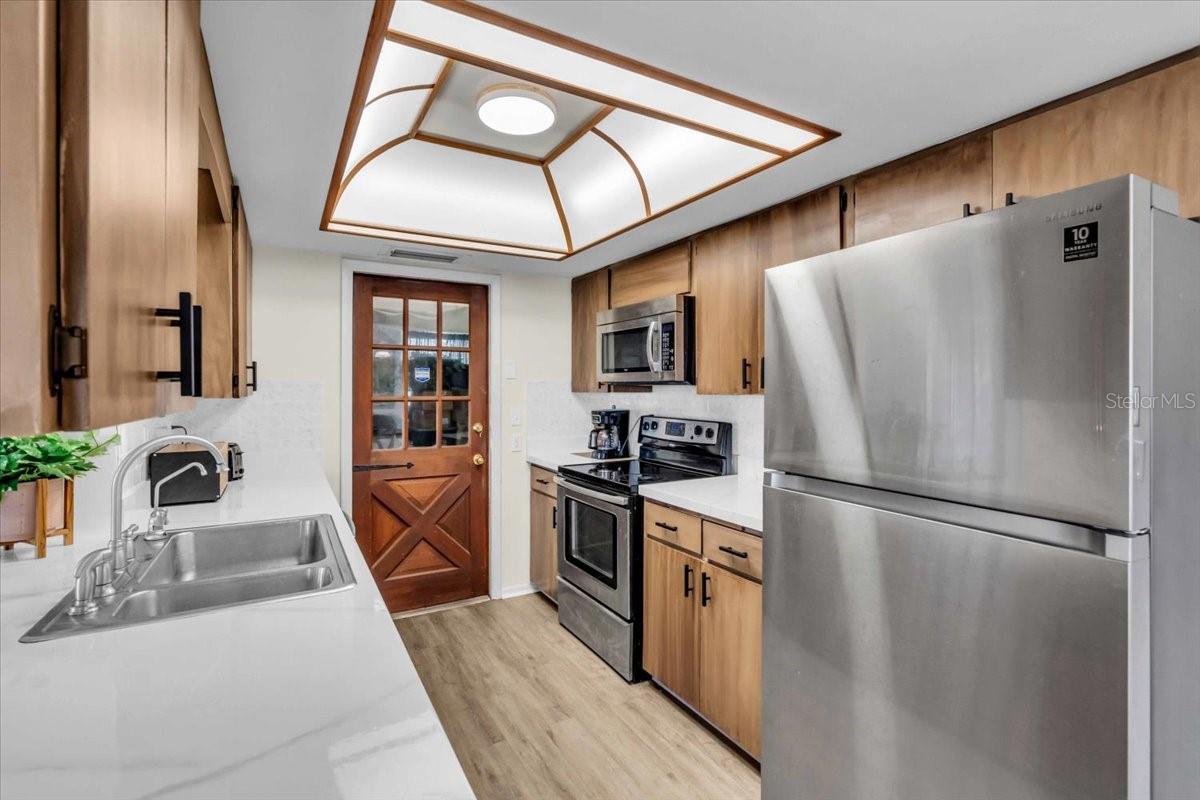 RIVER ISLES - Residential